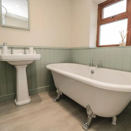 Eskside Holiday home